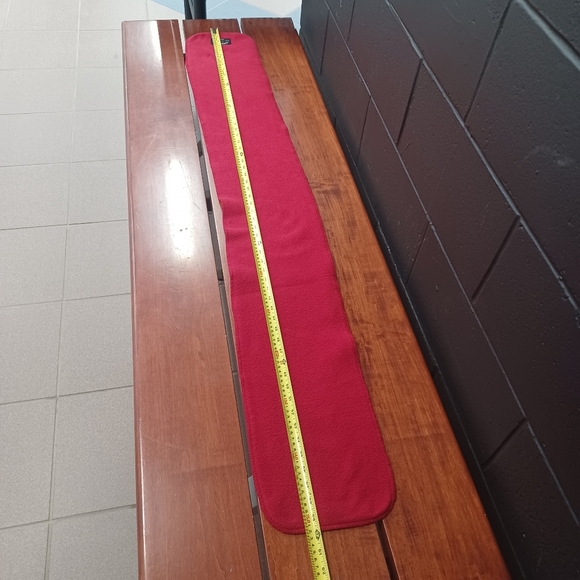 Moosehead Red Polar Fleece Unisex Scarf - Picture 5 of 6